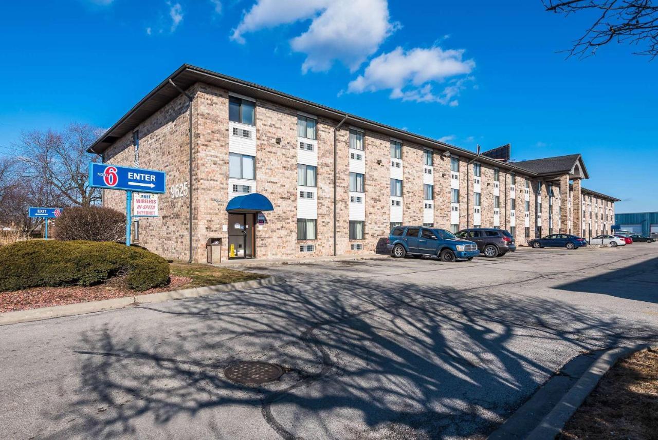 Motel 6-Bridgeview, Il Luaran gambar