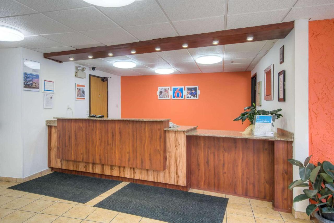 Motel 6-Bridgeview, Il Luaran gambar
